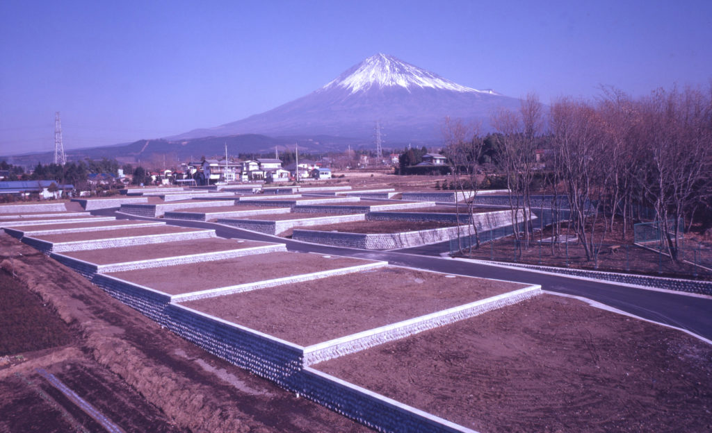 万野原団地造成  <1981年>